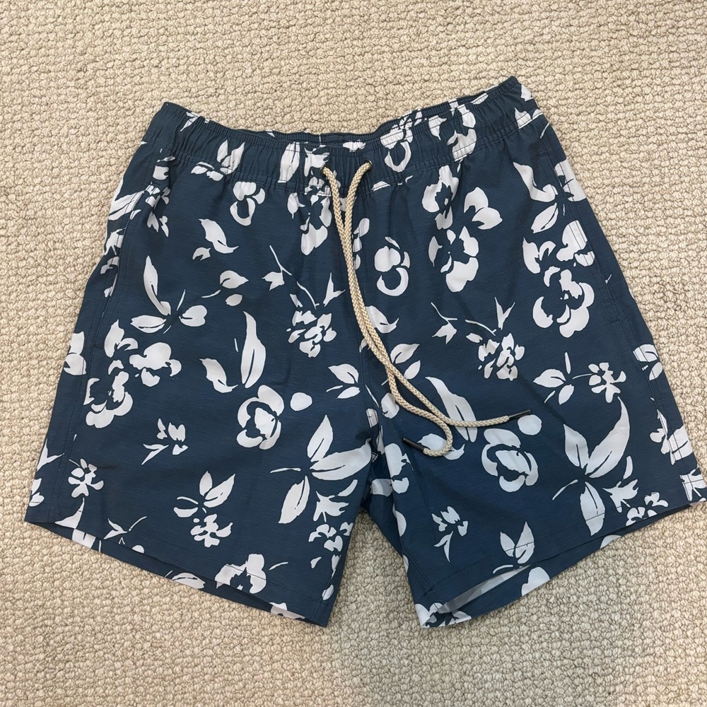Fair Harbor / The Bayberry Trunk / Size Medium